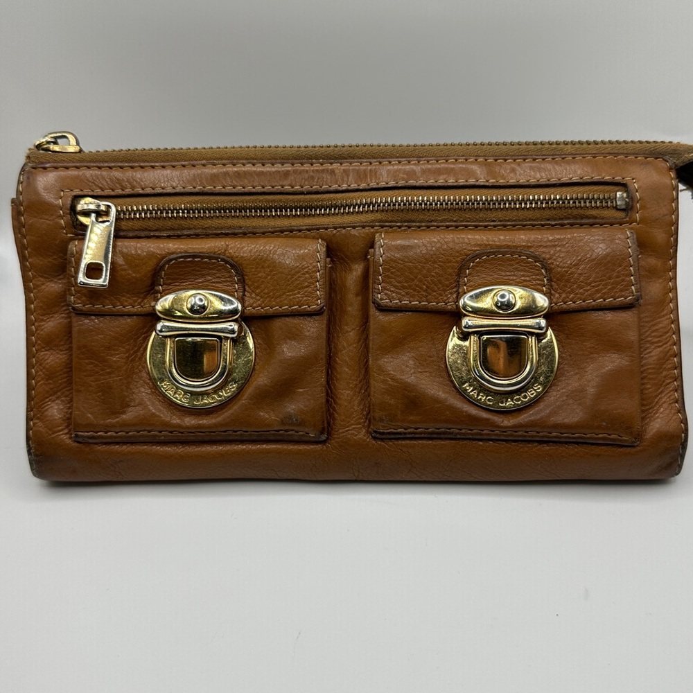 Marc Jacobs Tan Leather Vintage Wallet with Gold Accents